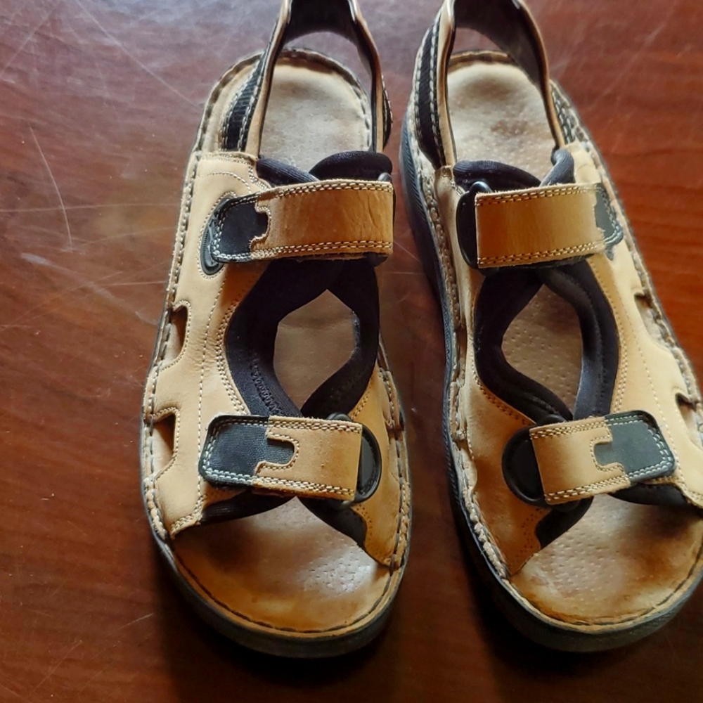 Reiker sandals